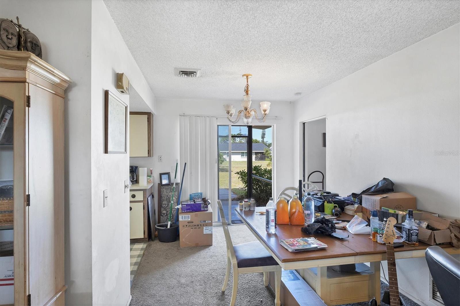 DEER CREEK WOODS - Residential Income