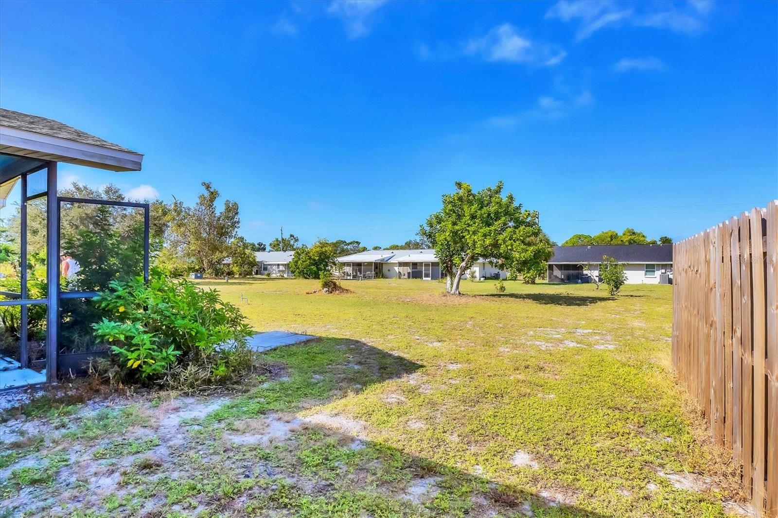 DEER CREEK WOODS - Residential Income