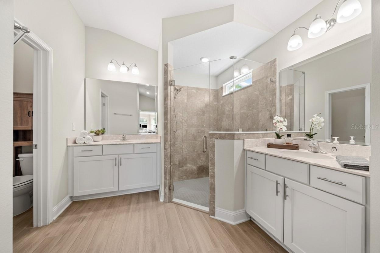 ROCK SPGS FARMS - Residential