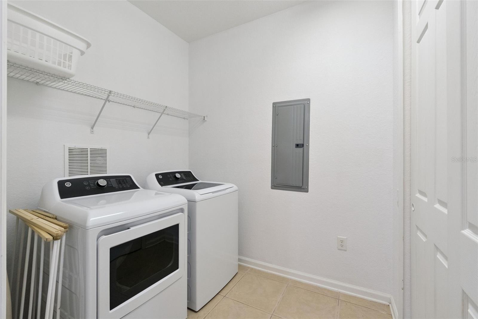 VISTA CAY - Residential