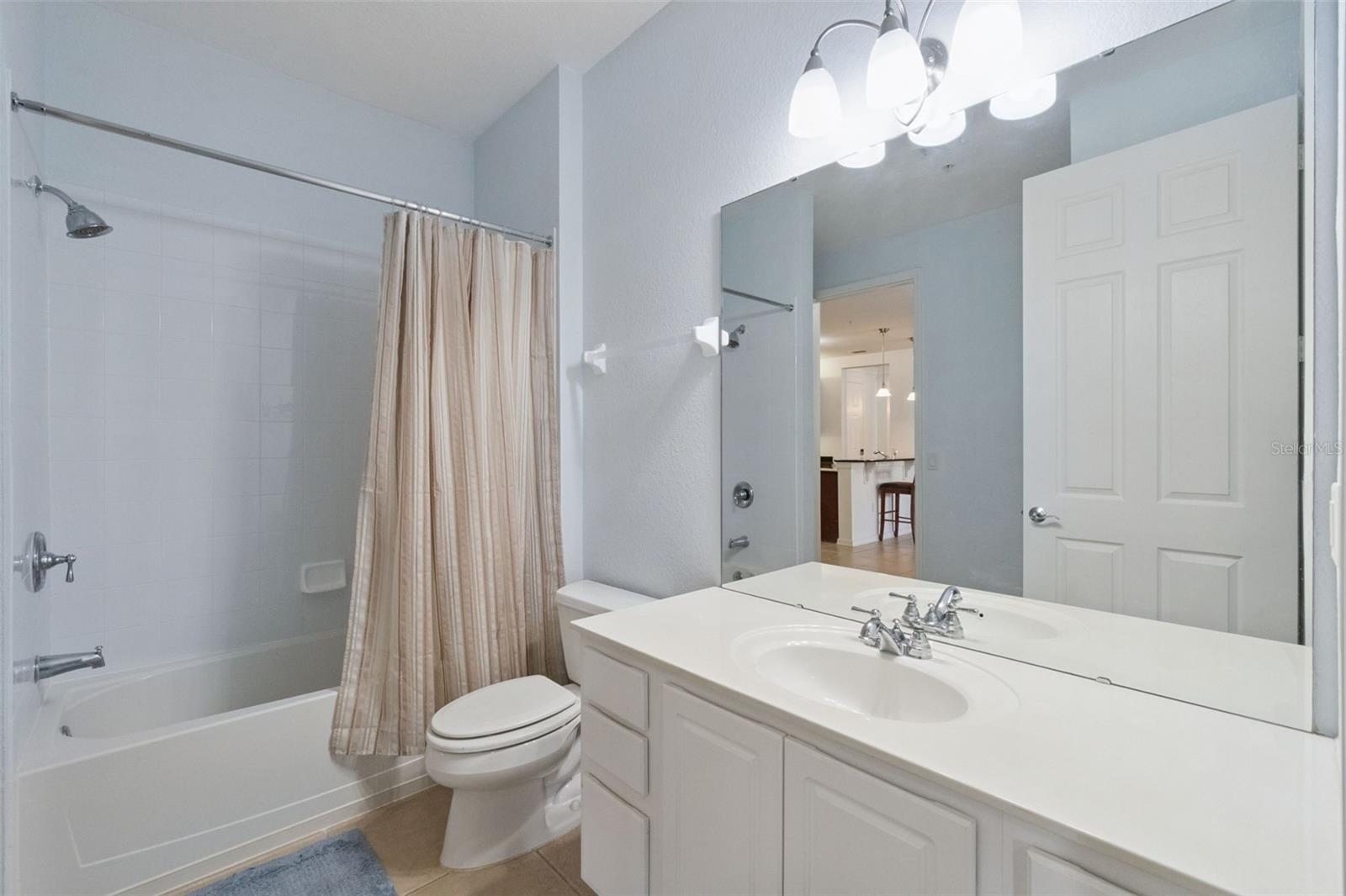 VISTA CAY - Residential