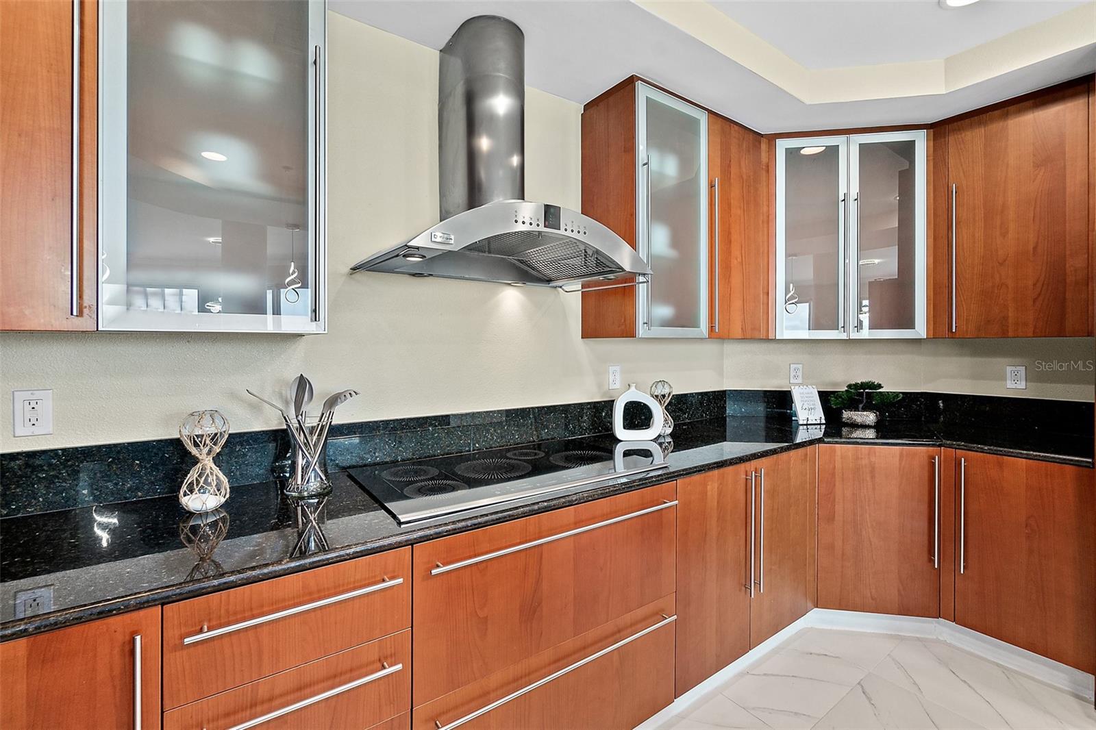 OCEAN VILLAS CONDO - Residential