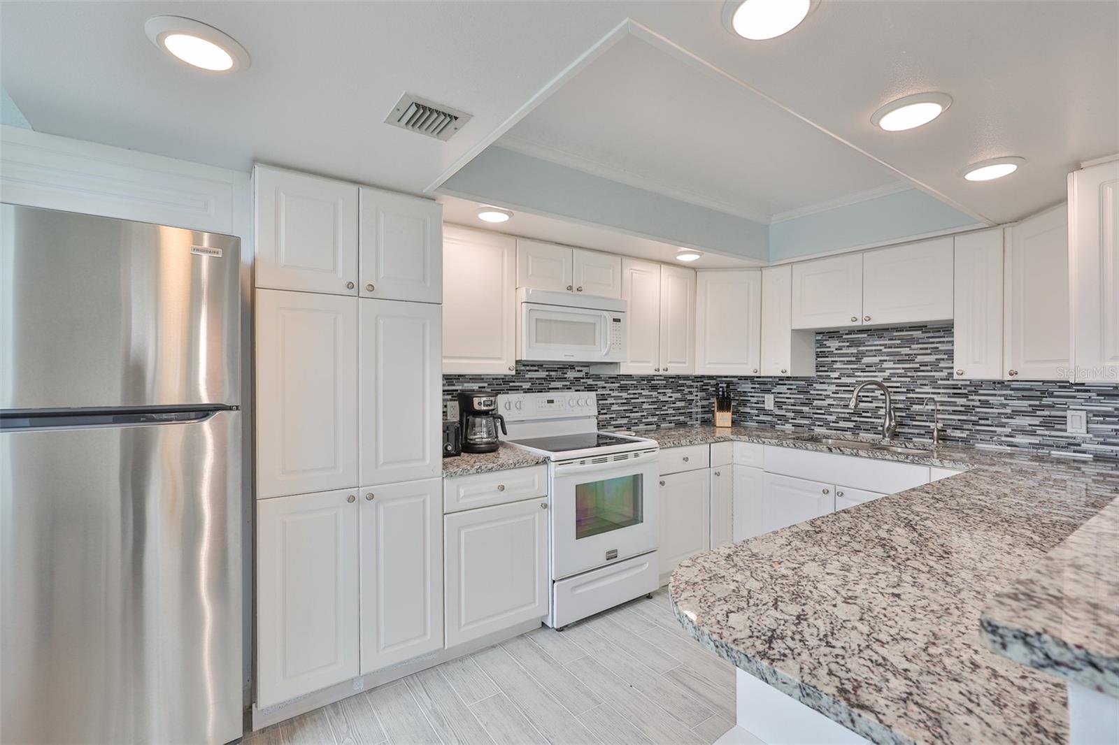 SAND KEY CONDO-SOUTH BEACH 1 - Residential Lease