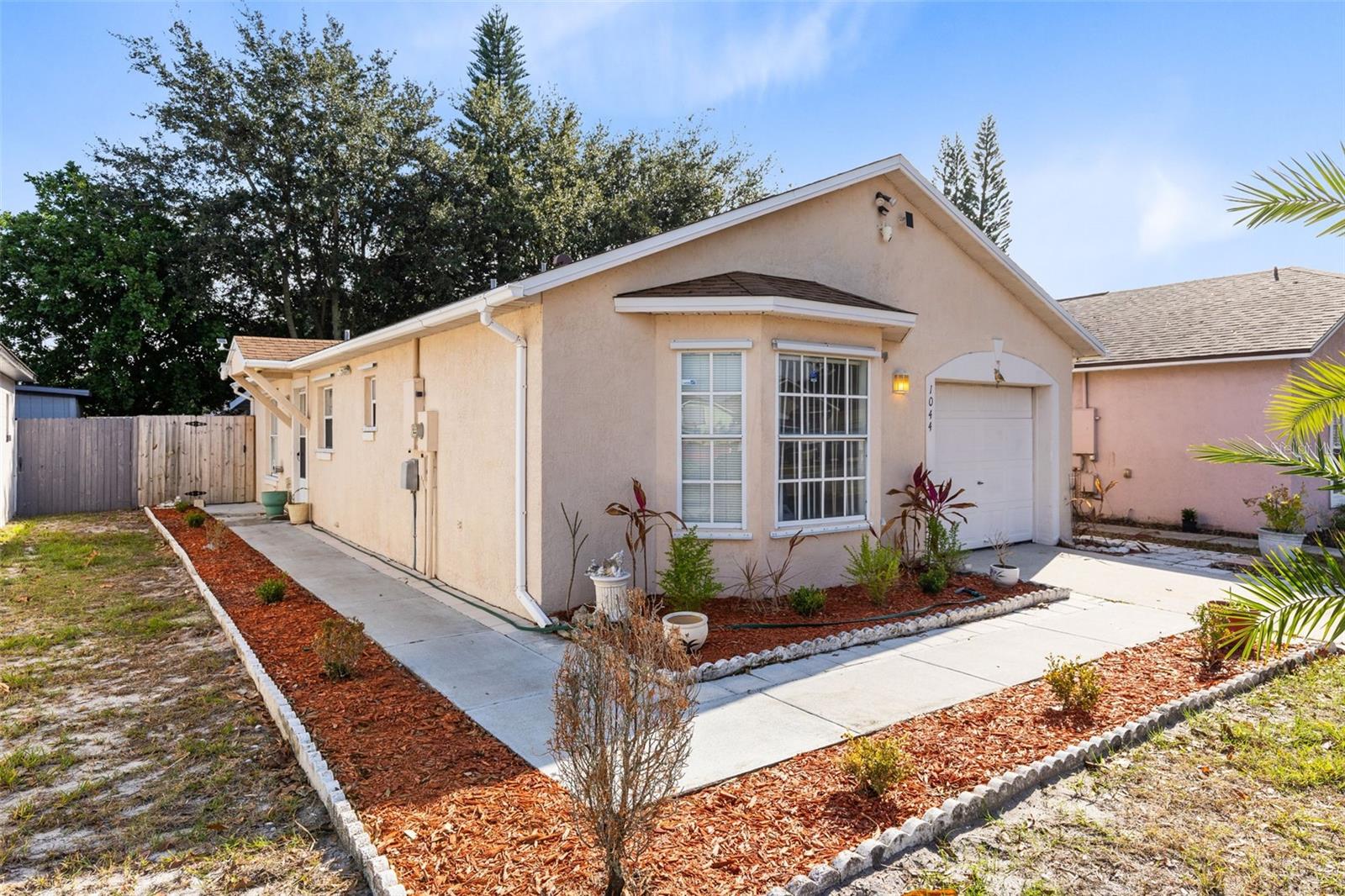 ISLANDS PH 04 - Residential