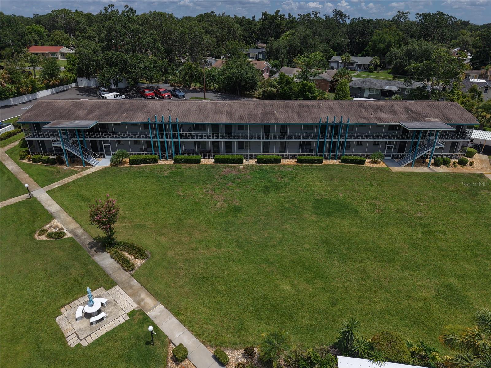 1600 W LAKE PARKER DRIVE B23