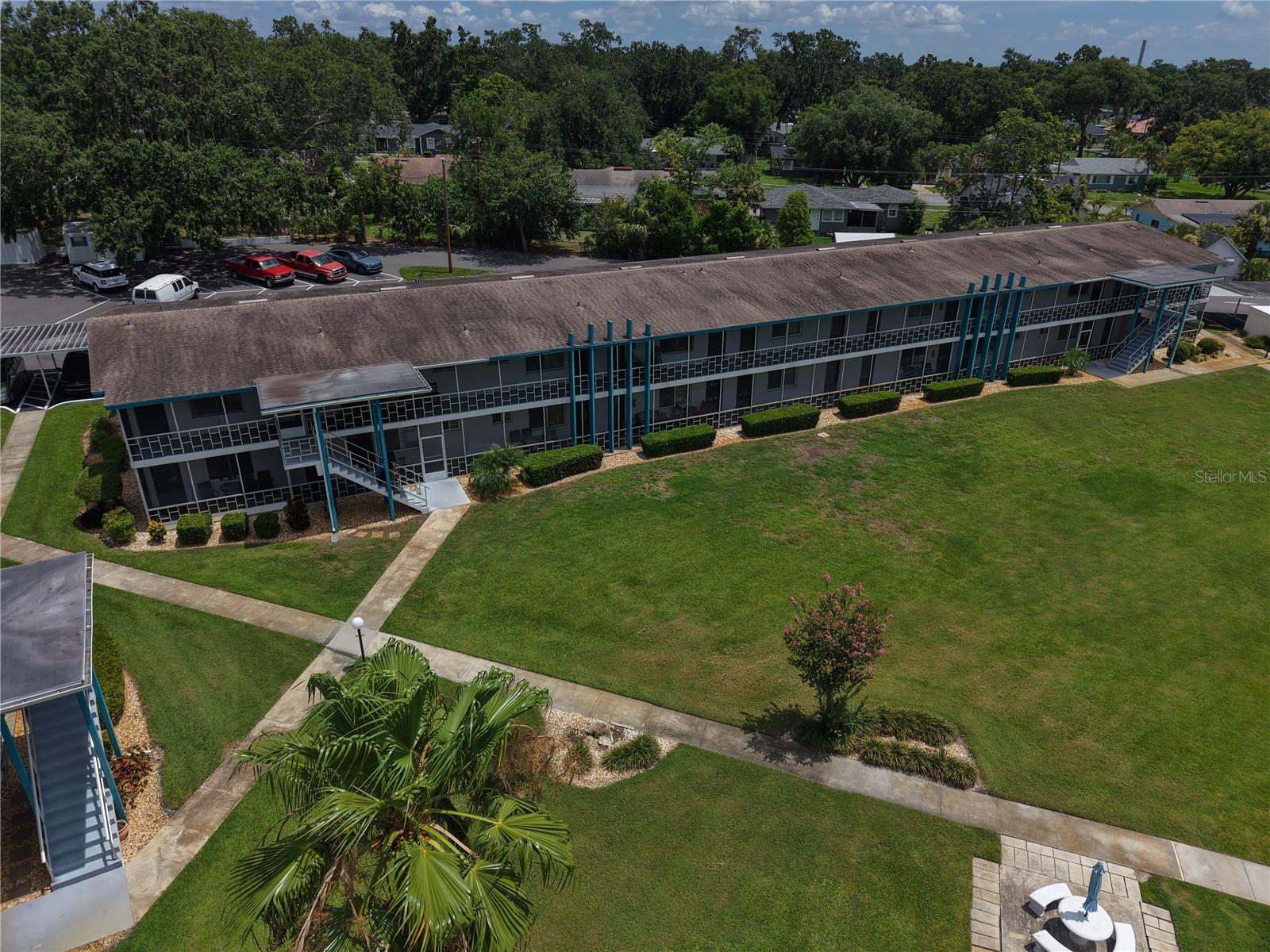 1600 W LAKE PARKER DRIVE B23