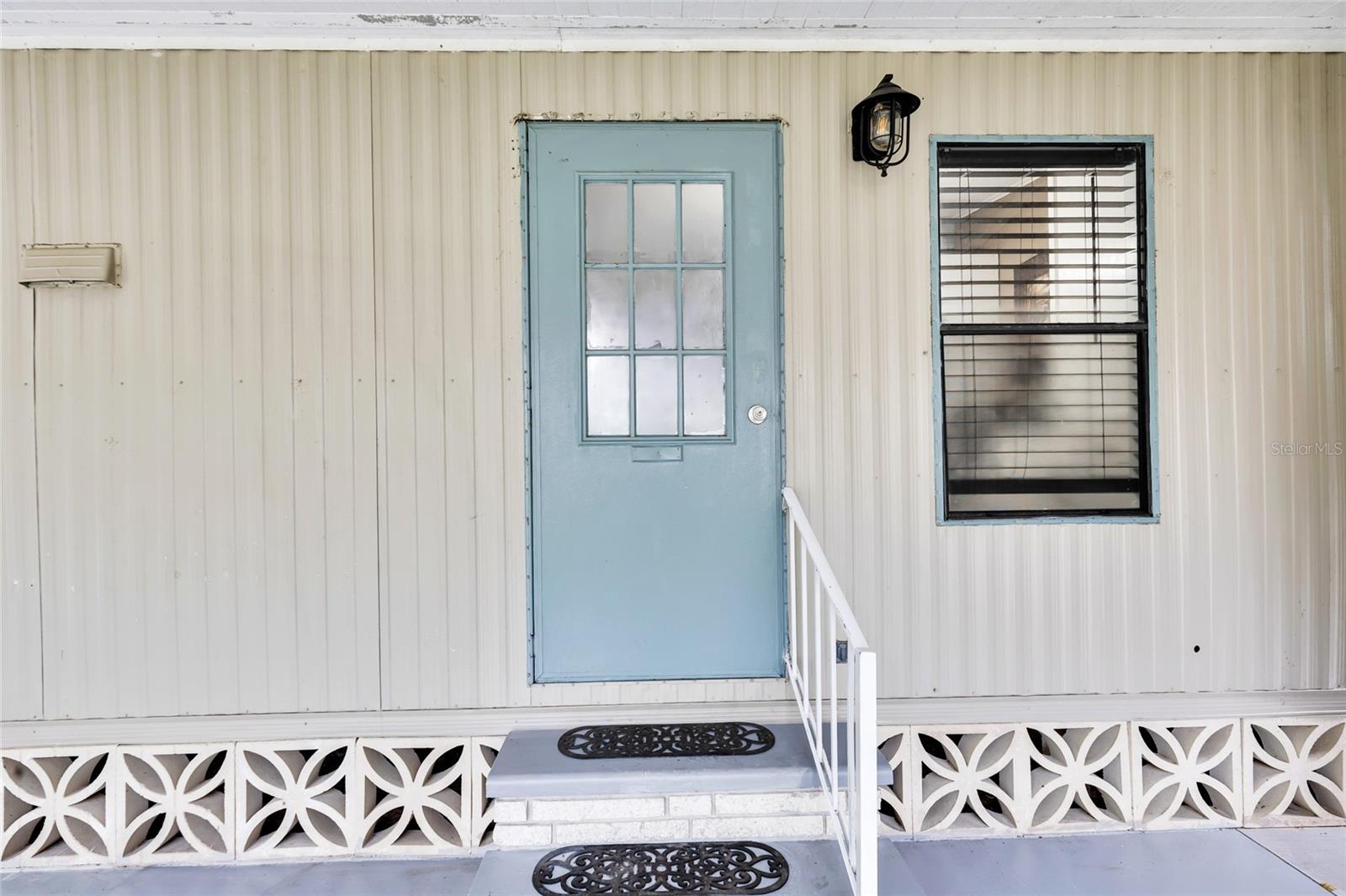 CONTINENTAL COUNTRY CLUB - Residential