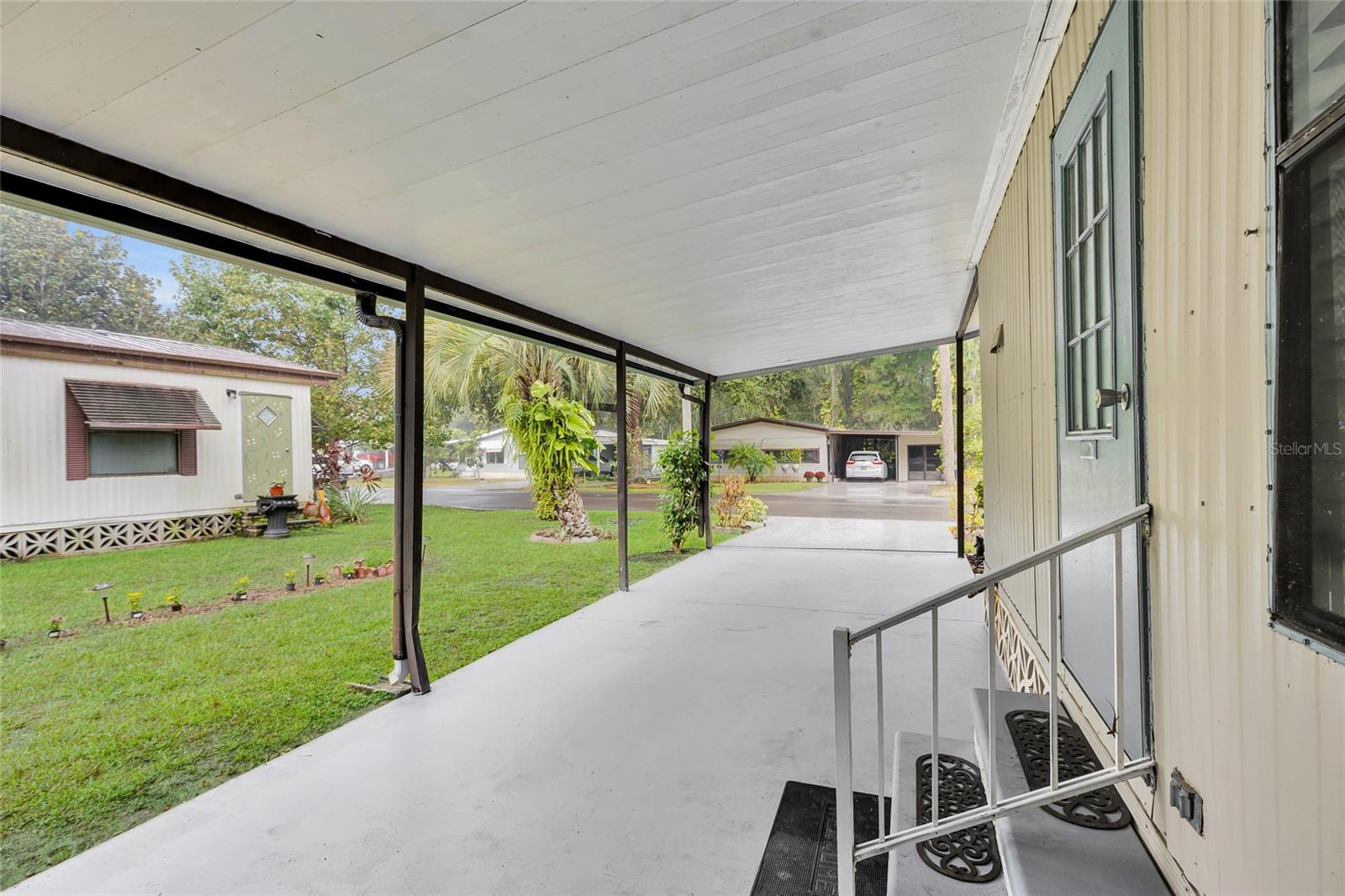 CONTINENTAL COUNTRY CLUB - Residential