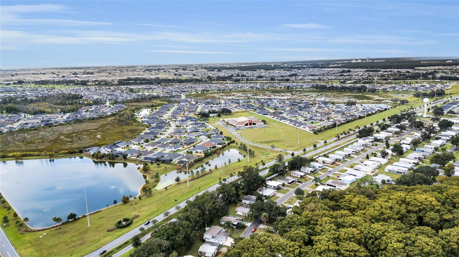 CONTINENTAL COUNTRY CLUB - Residential