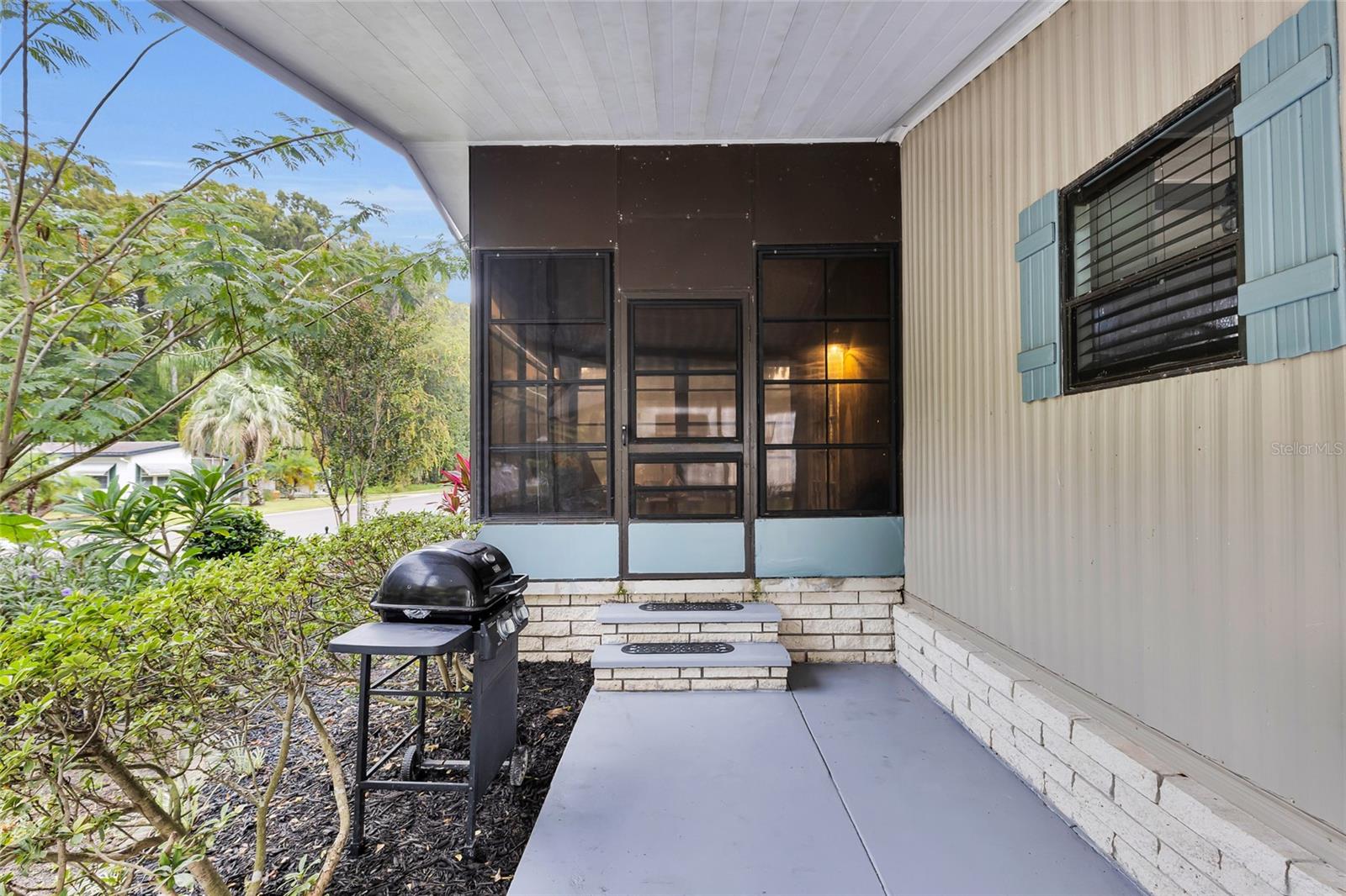 CONTINENTAL COUNTRY CLUB - Residential