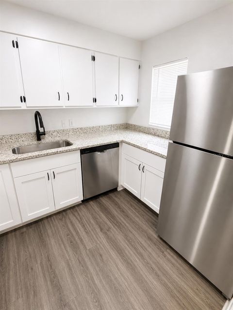 Tiny photo for 1717 NE 2nd Street, Ocala, FL 34470 (MLS # OM727561)