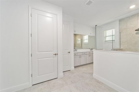 Tiny photo for 10710 SW 104th Place, Ocala, FL 34481 (MLS # OM727433)