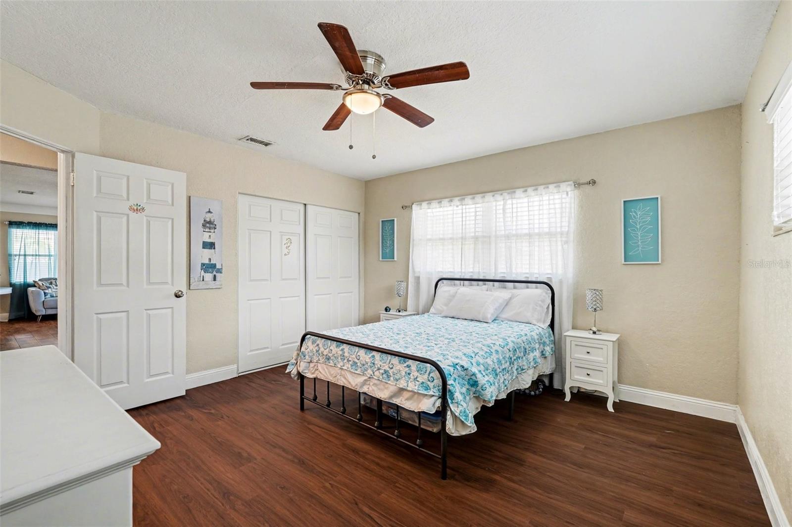 TROPICAL GROVES - Residential