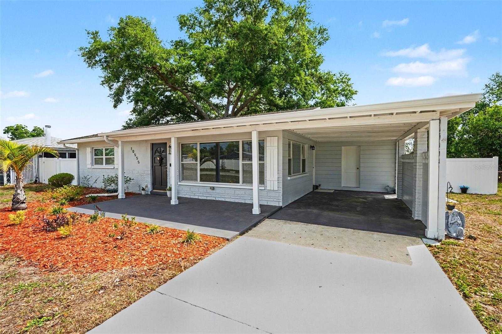 TROPICAL GROVES - Residential