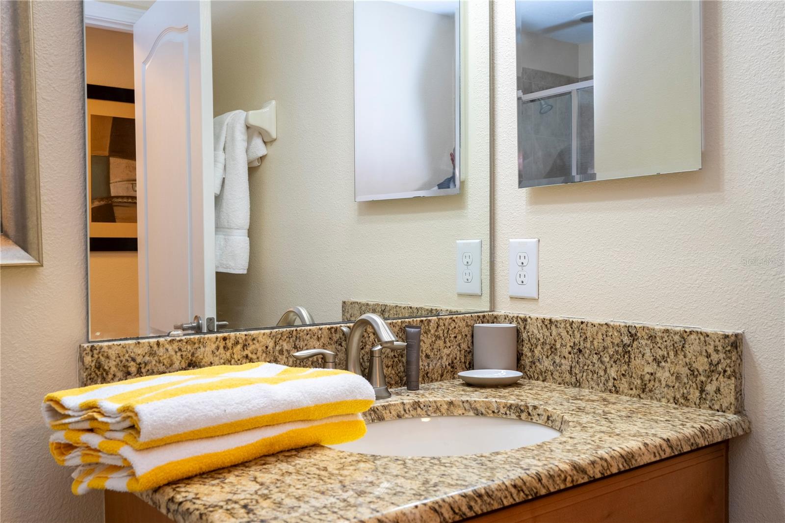 PARADISE PALMS RESIDENCE PH 2 - Residential Lease