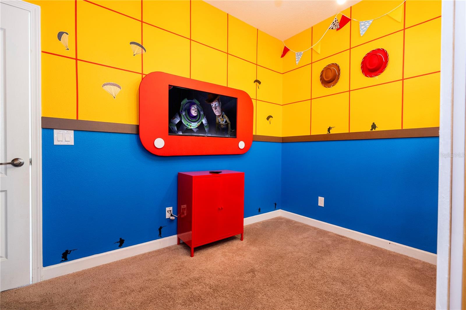 PARADISE PALMS RESIDENCE PH 2 - Residential Lease