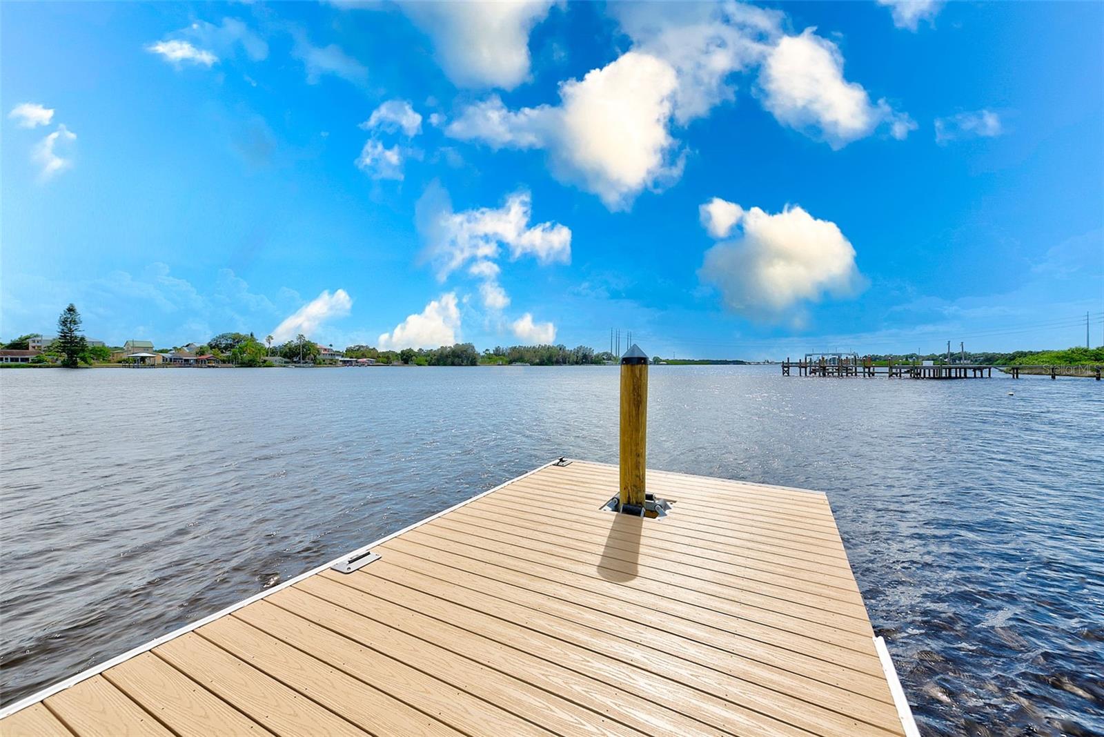 RIVERLACHEN - Residential