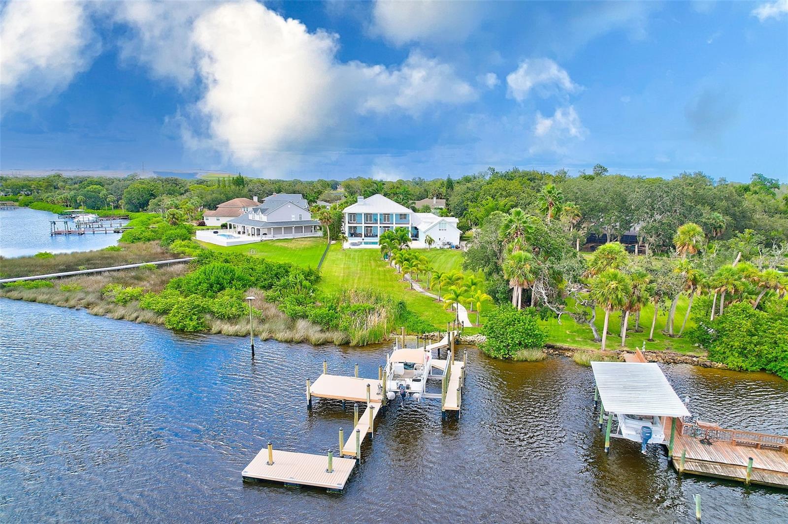 RIVERLACHEN - Residential