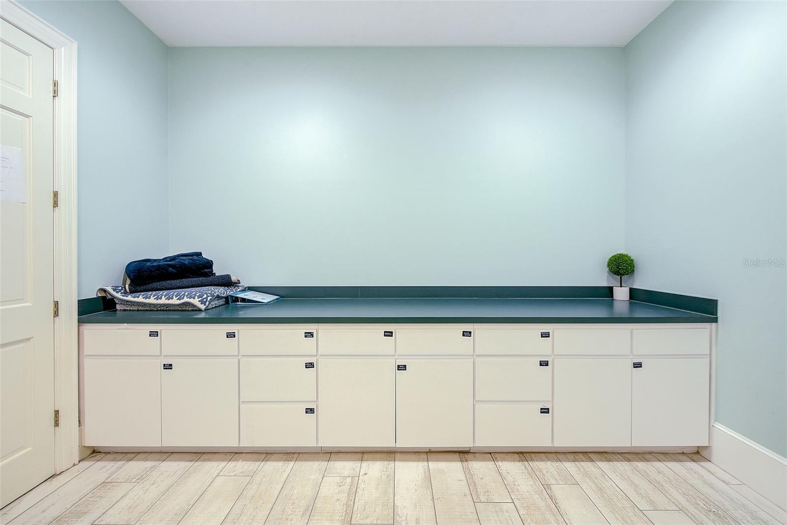 RIVERLACHEN - Residential