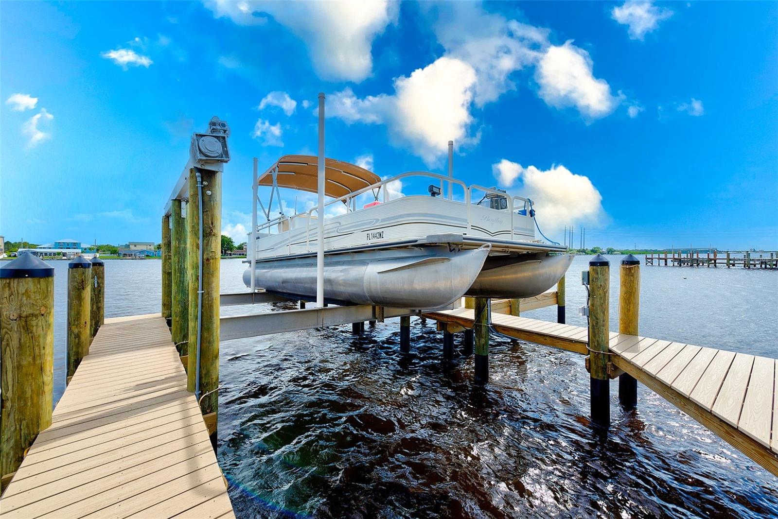 RIVERLACHEN - Residential