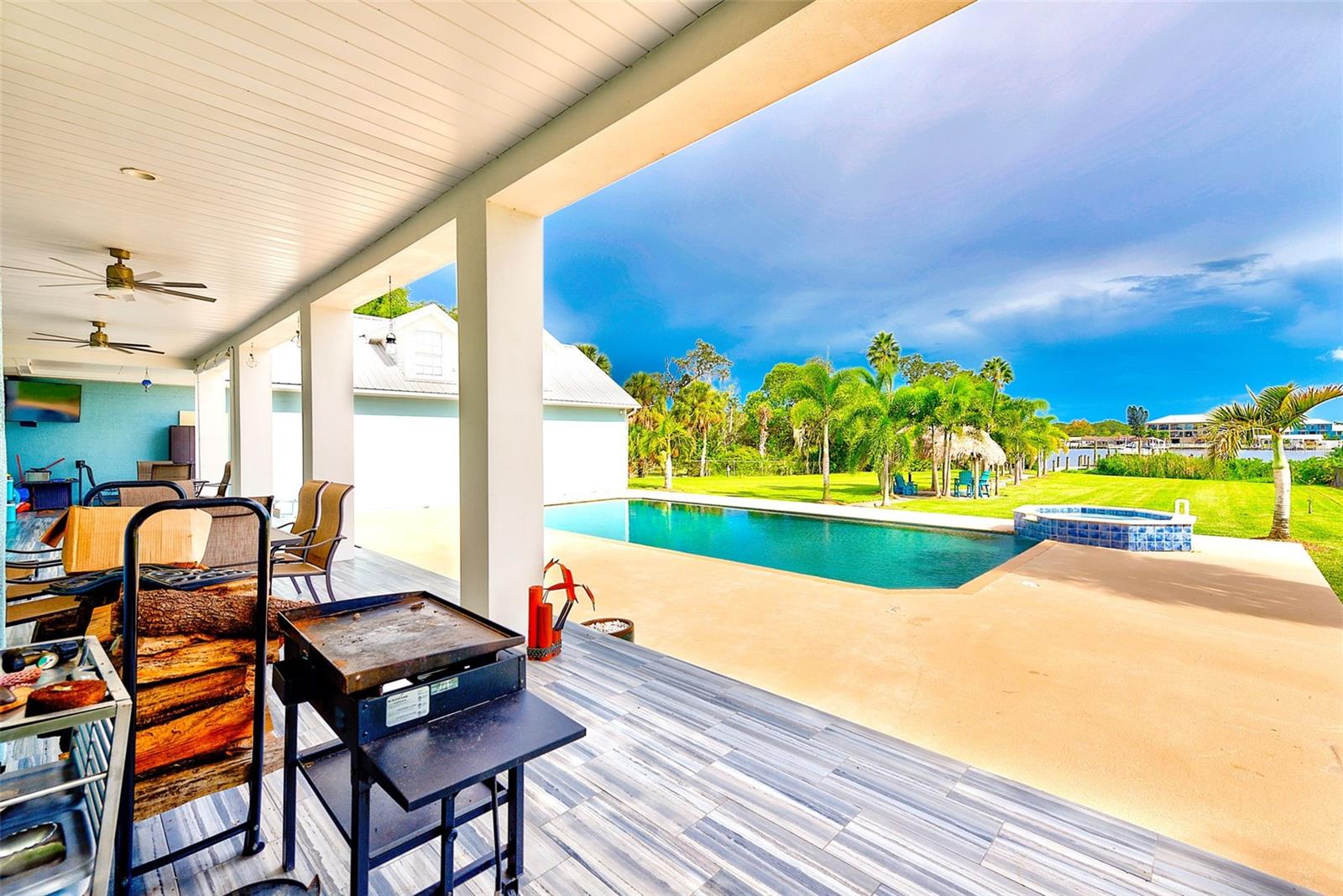 RIVERLACHEN - Residential