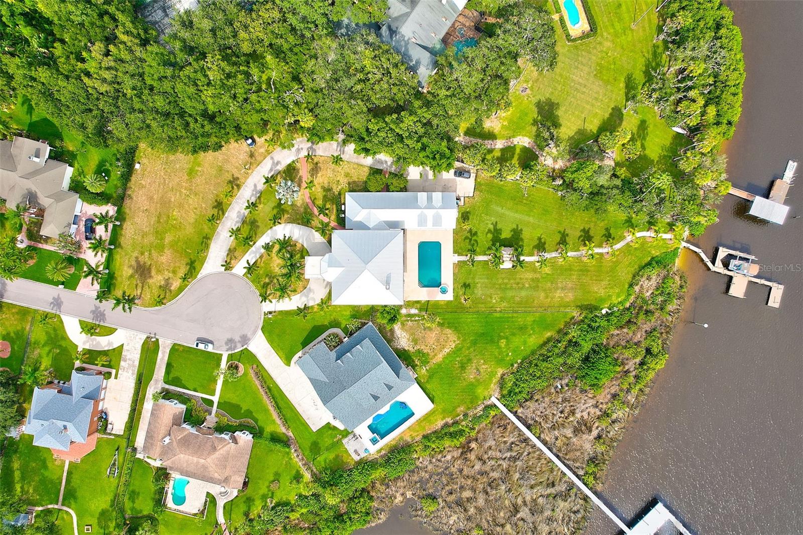 RIVERLACHEN - Residential