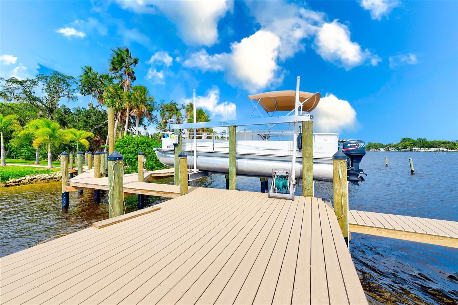 RIVERLACHEN - Residential