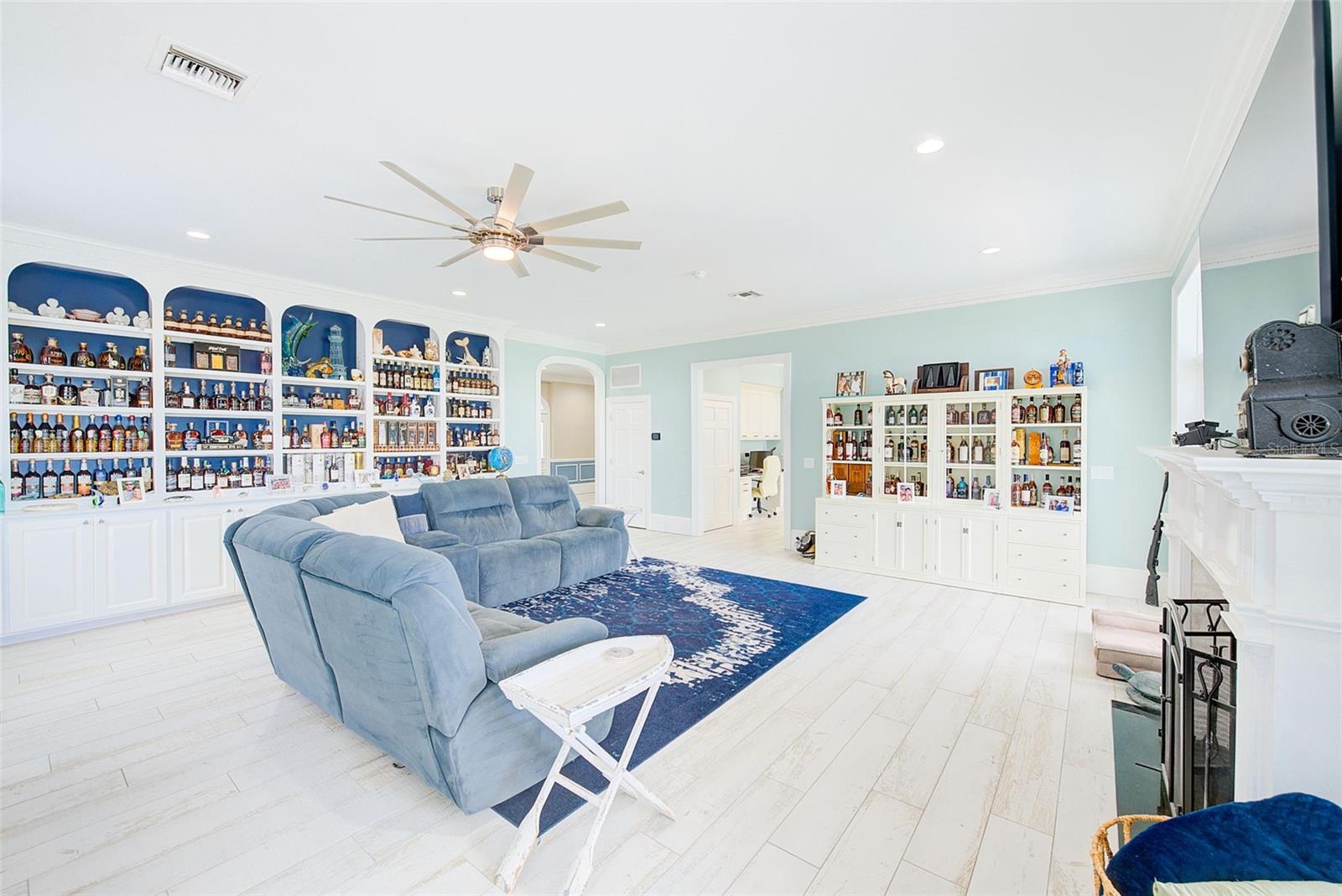 RIVERLACHEN - Residential