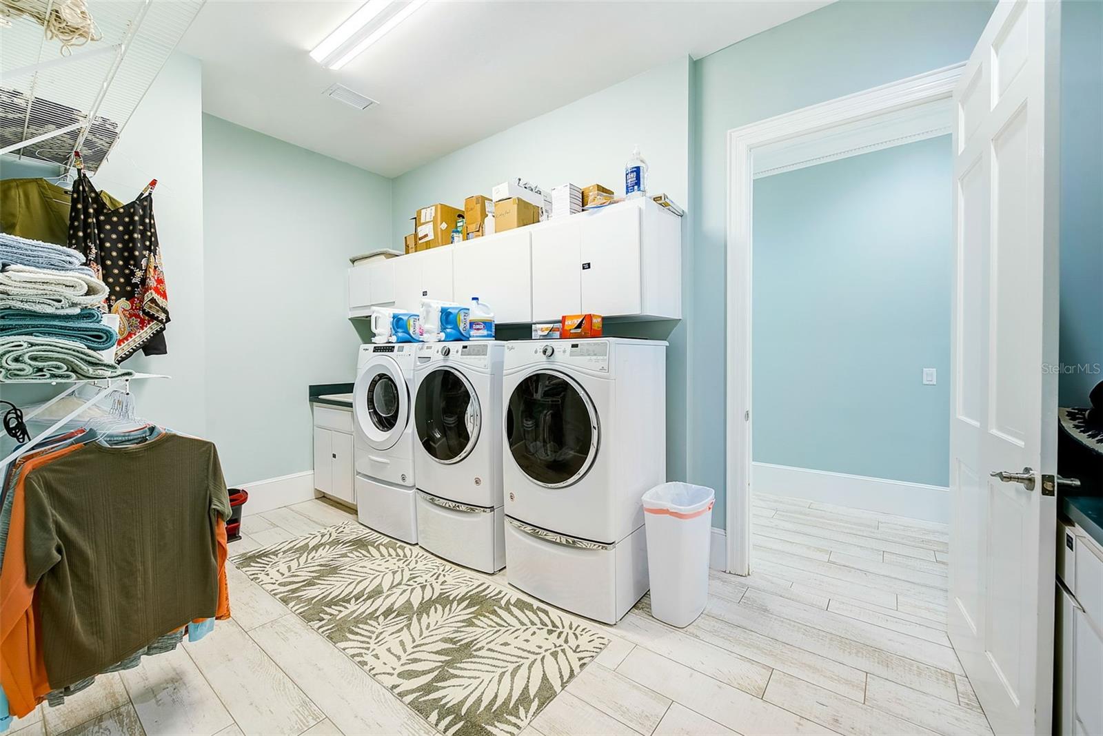 RIVERLACHEN - Residential