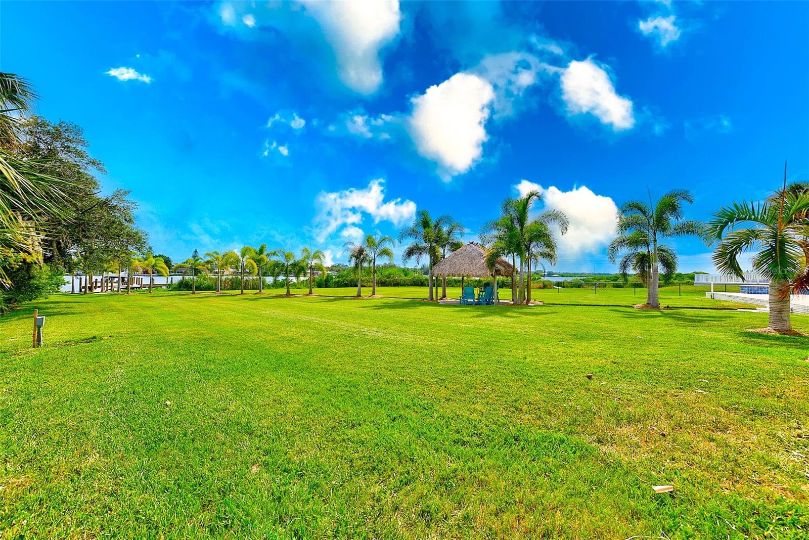 RIVERLACHEN - Residential