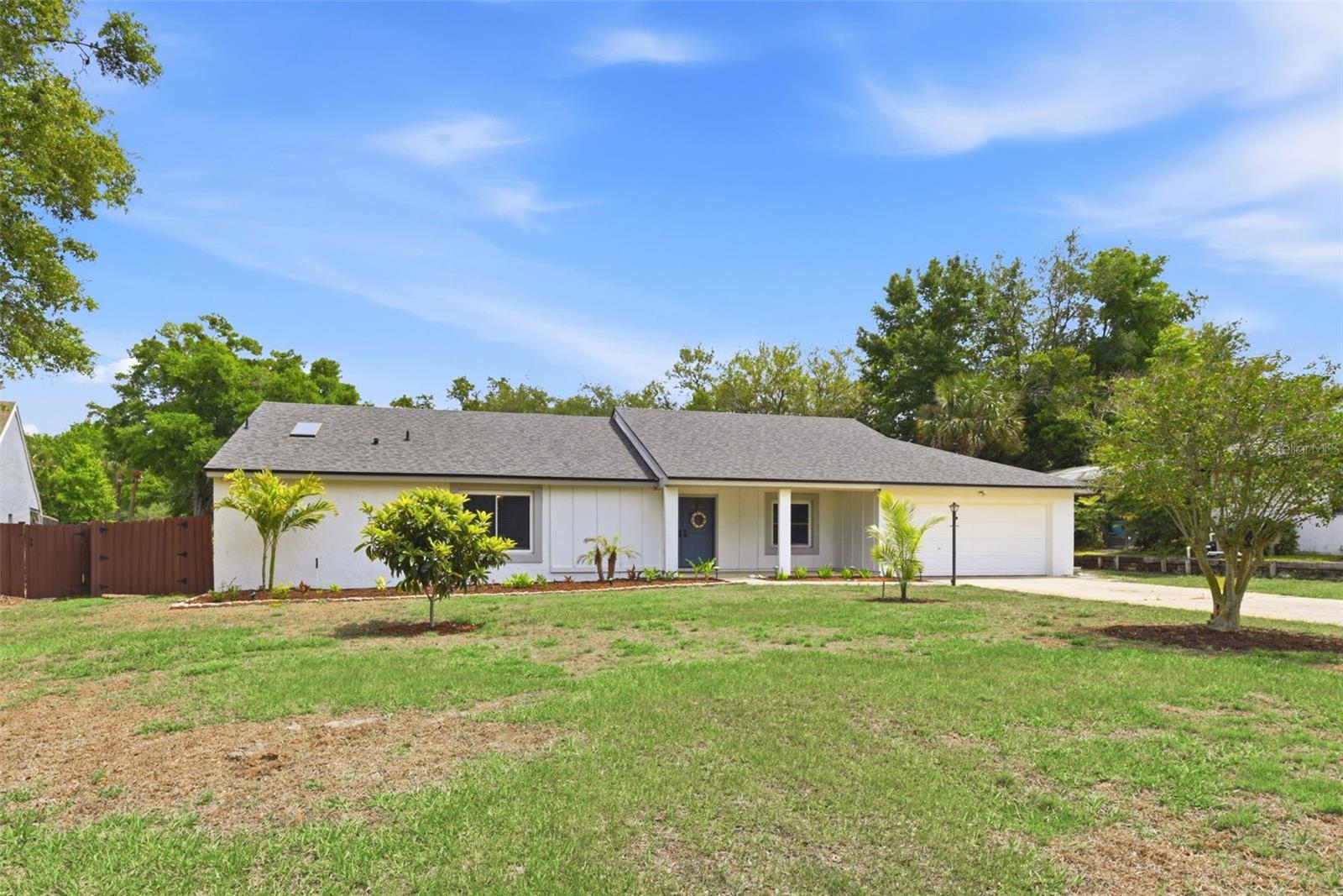 ORANGE TREE COUNTRY CLUB - Residential