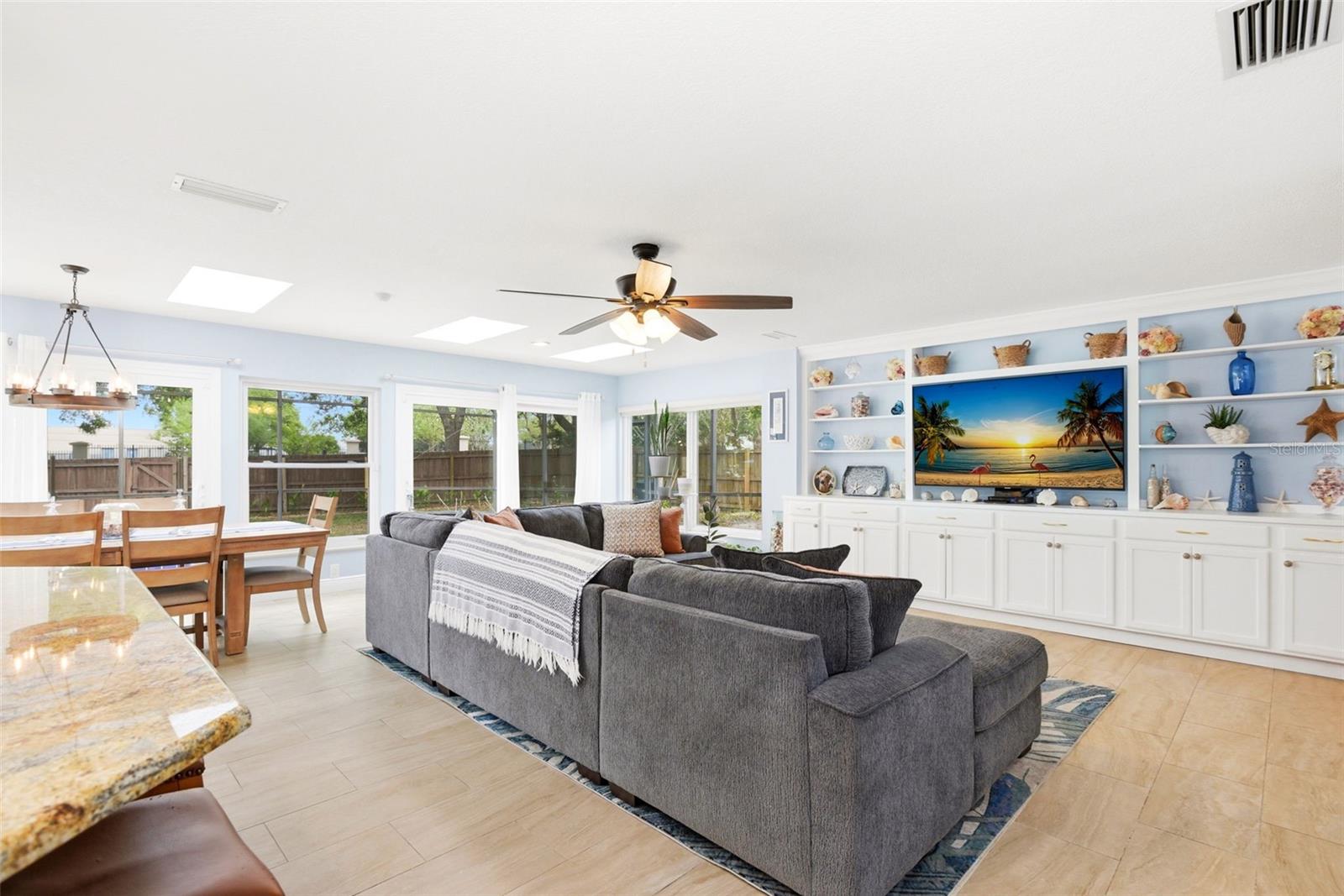 ORANGE TREE COUNTRY CLUB - Residential