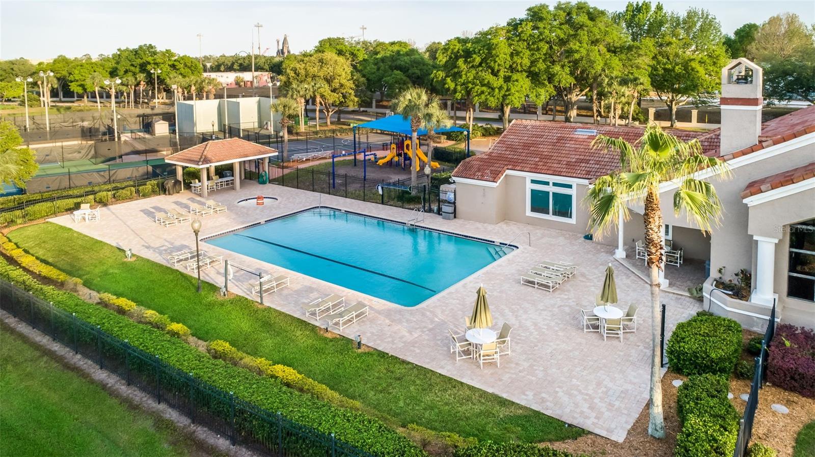 ORANGE TREE COUNTRY CLUB - Residential