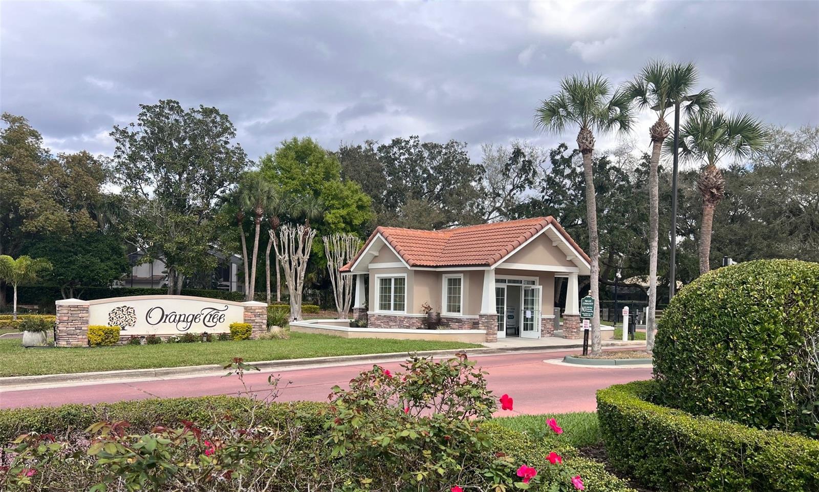 ORANGE TREE COUNTRY CLUB - Residential