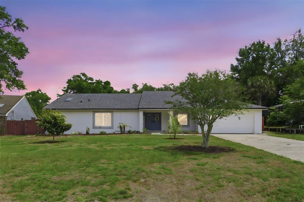 Photo of 7432 Sparkling Lake Rd, Orlando, FL 32819 (MLS # O6396817)