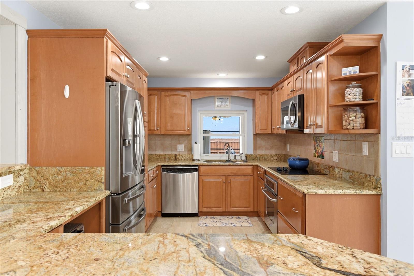 ORANGE TREE COUNTRY CLUB - Residential