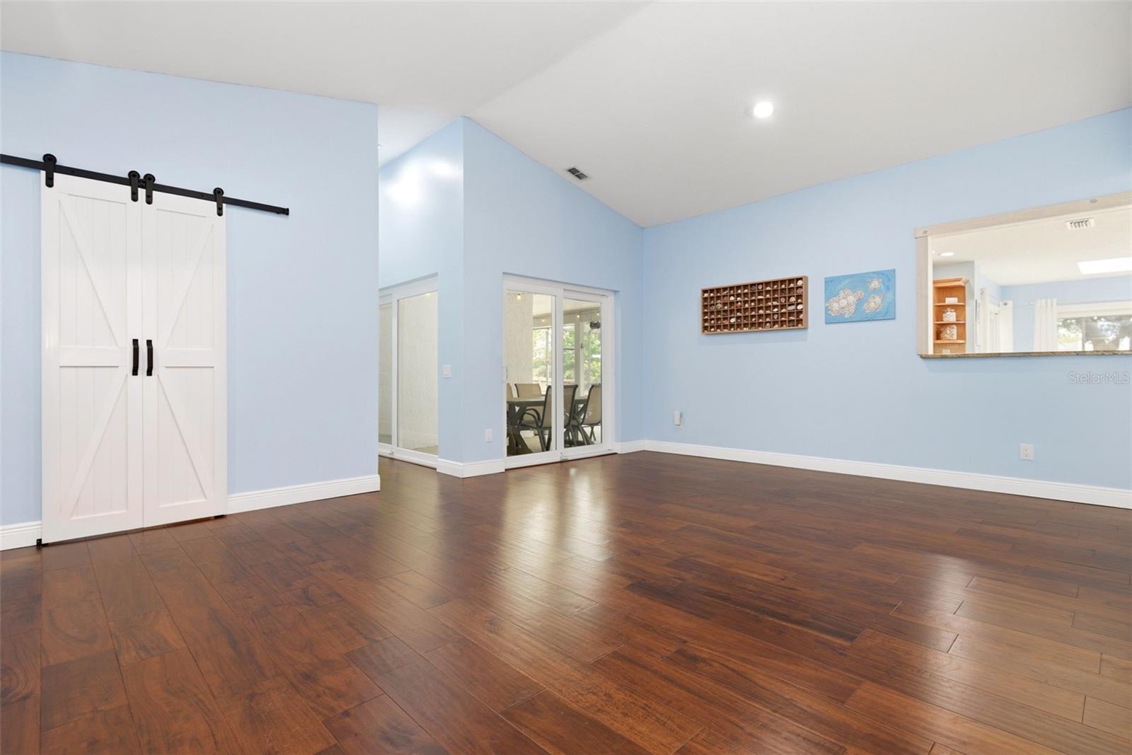 ORANGE TREE COUNTRY CLUB - Residential