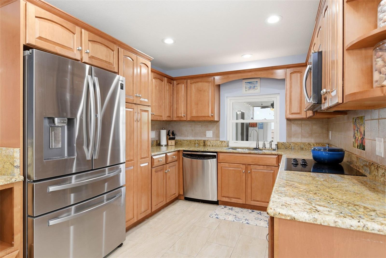 ORANGE TREE COUNTRY CLUB - Residential