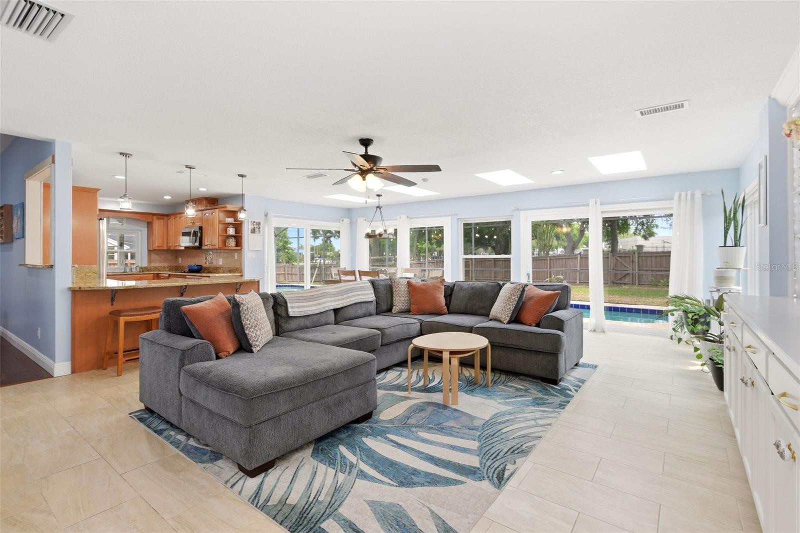 ORANGE TREE COUNTRY CLUB - Residential