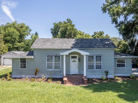 A home in BARTOW