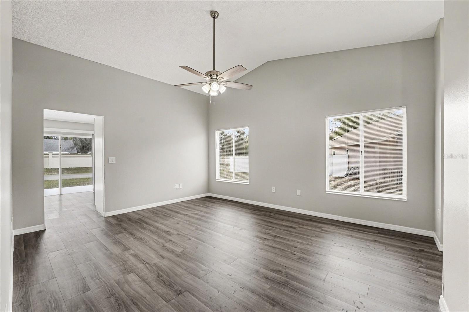 QUEENS COVE PH 02 - Residential