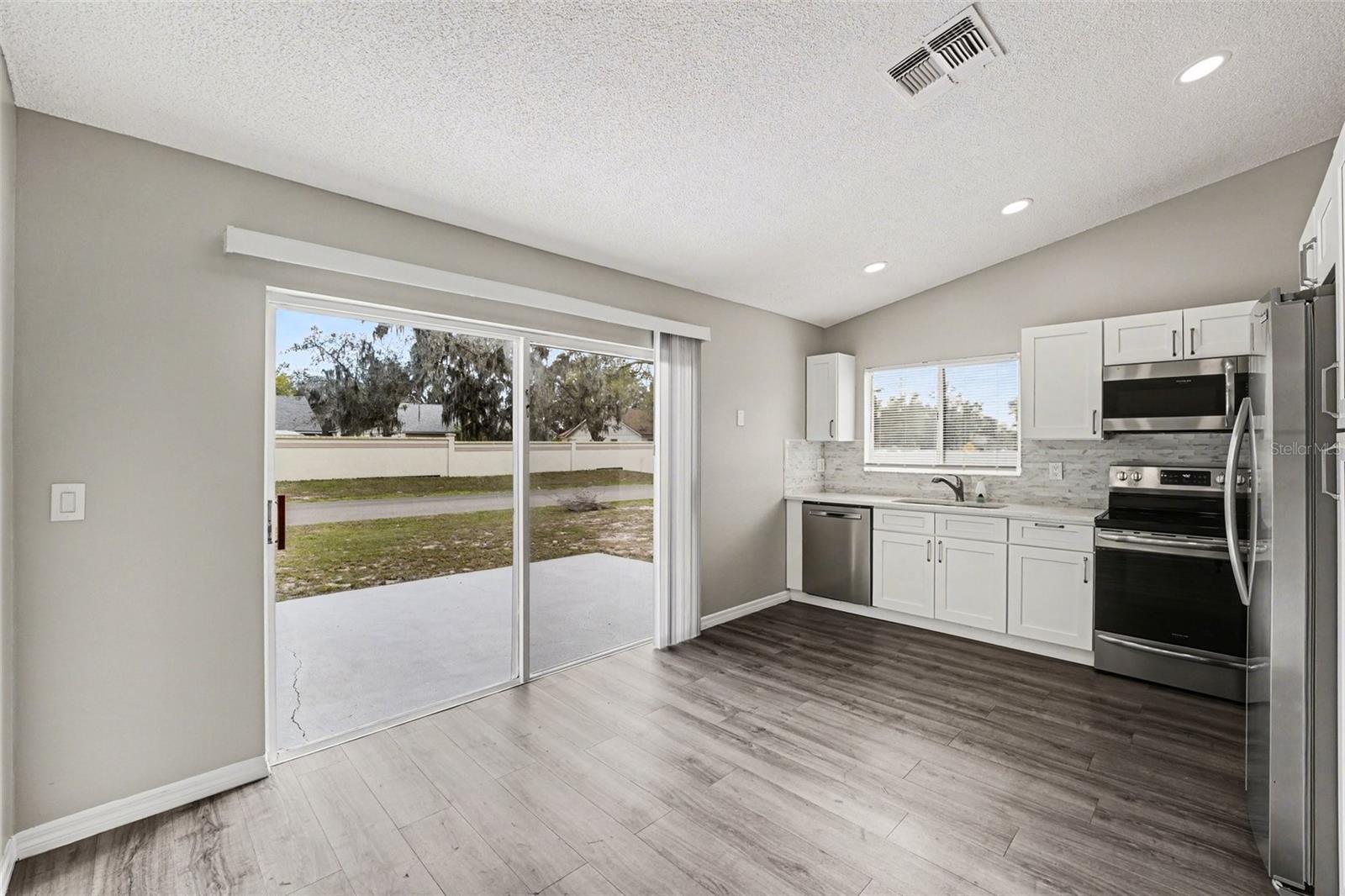 QUEENS COVE PH 02 - Residential