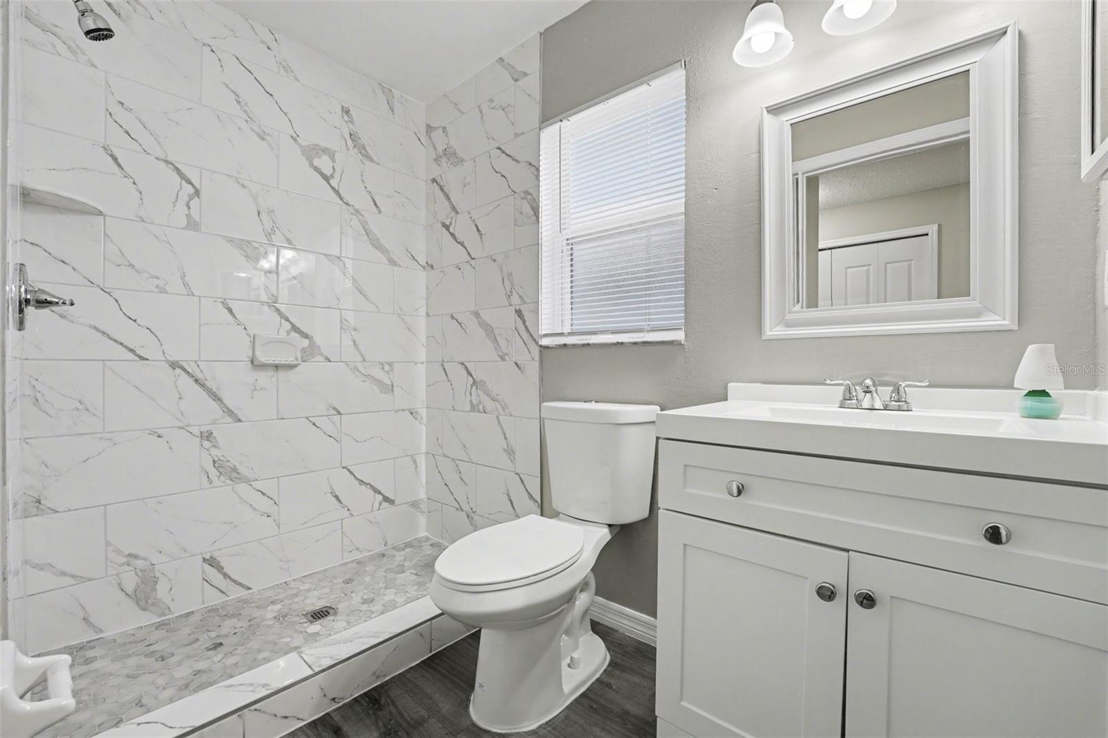 QUEENS COVE PH 02 - Residential