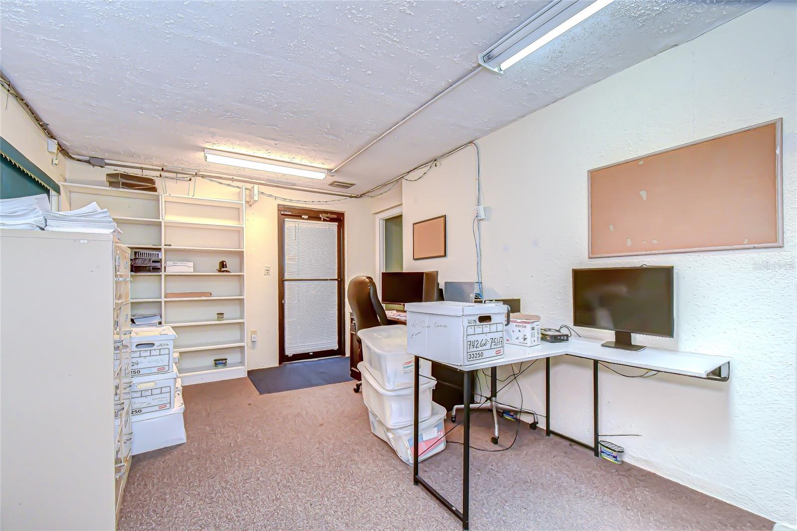 ACREAGE - Commercial Sale