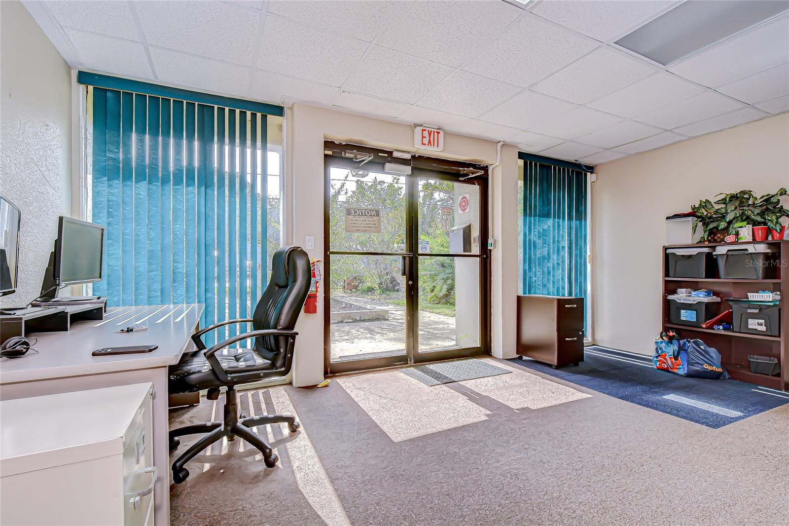 ACREAGE - Commercial Sale