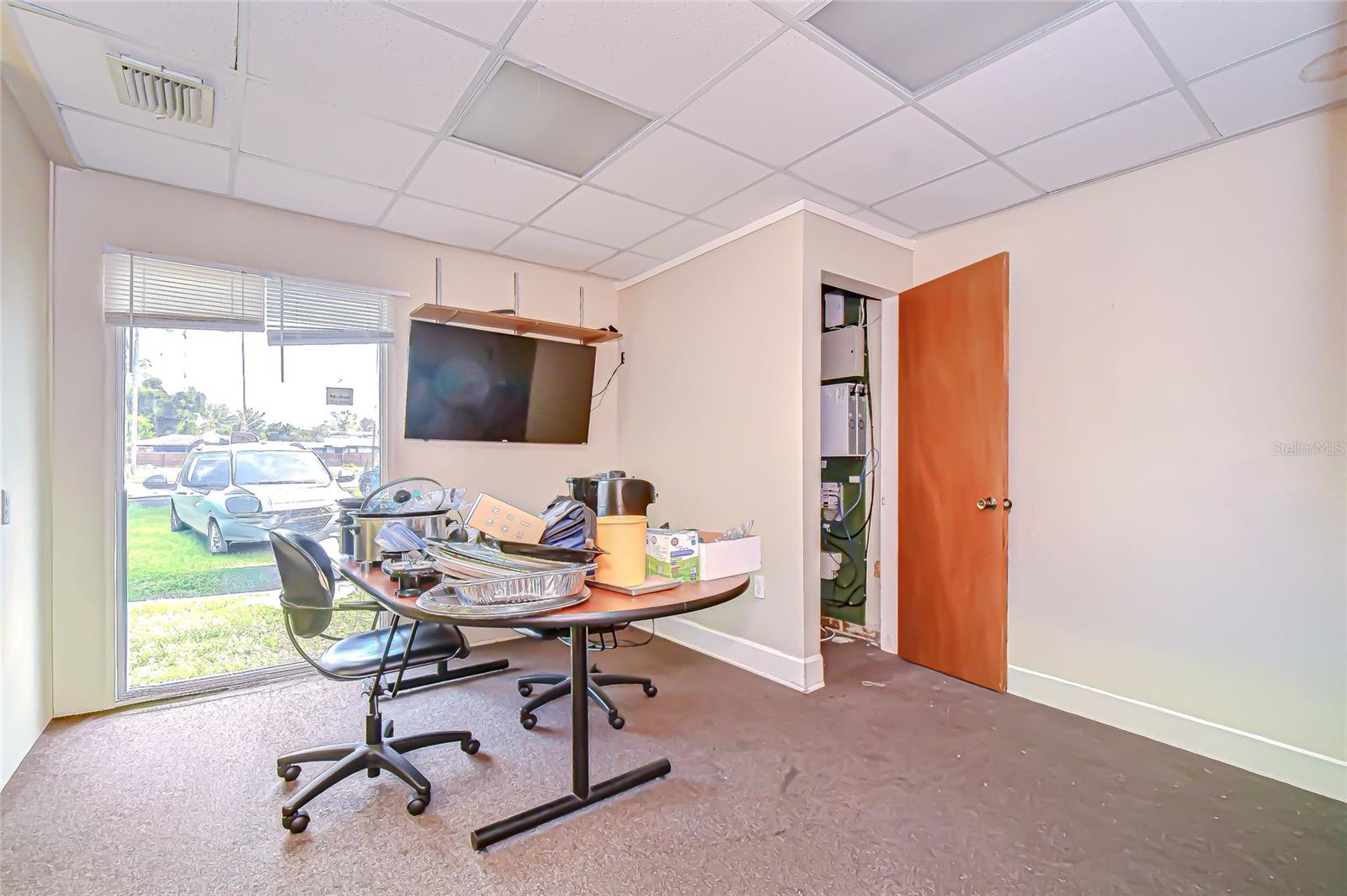 ACREAGE - Commercial Sale