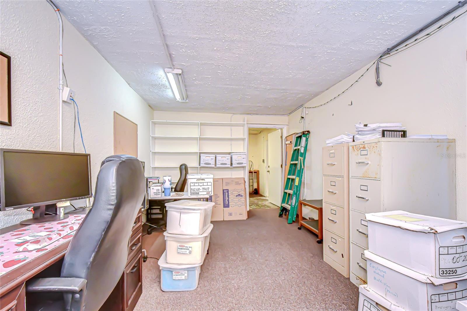 ACREAGE - Commercial Sale