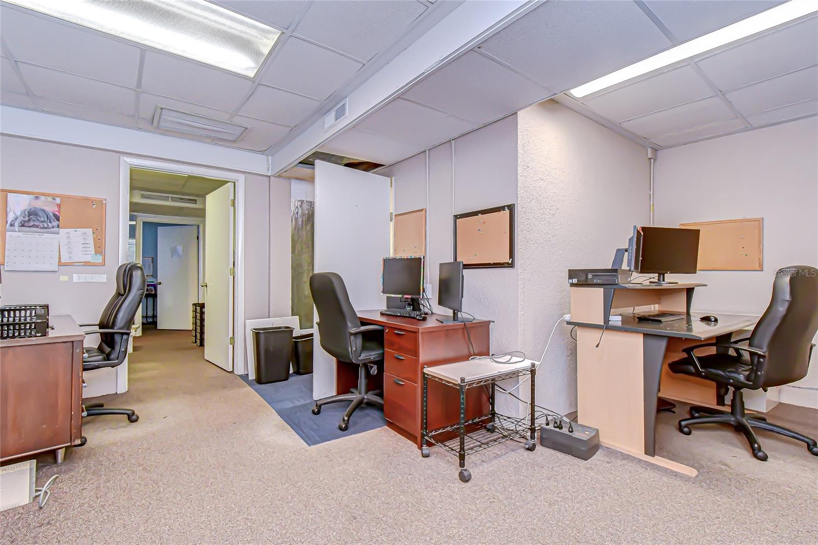 ACREAGE - Commercial Sale