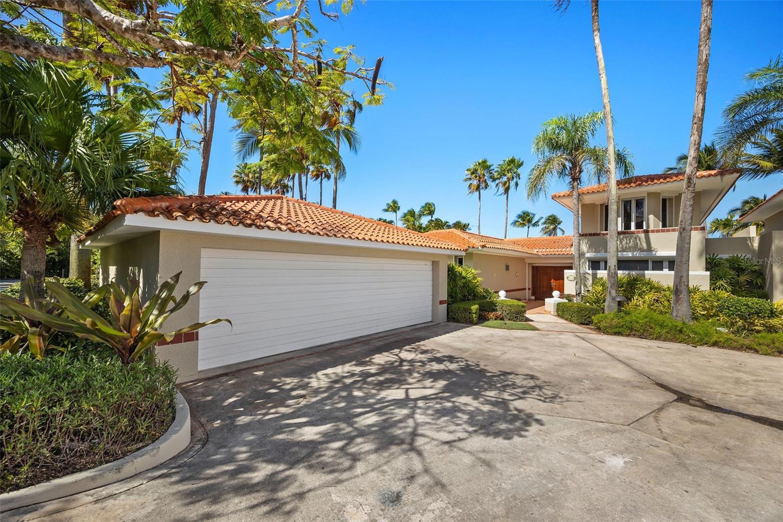 THE GREENS VILLAS AT DORADO BEACH - Residential