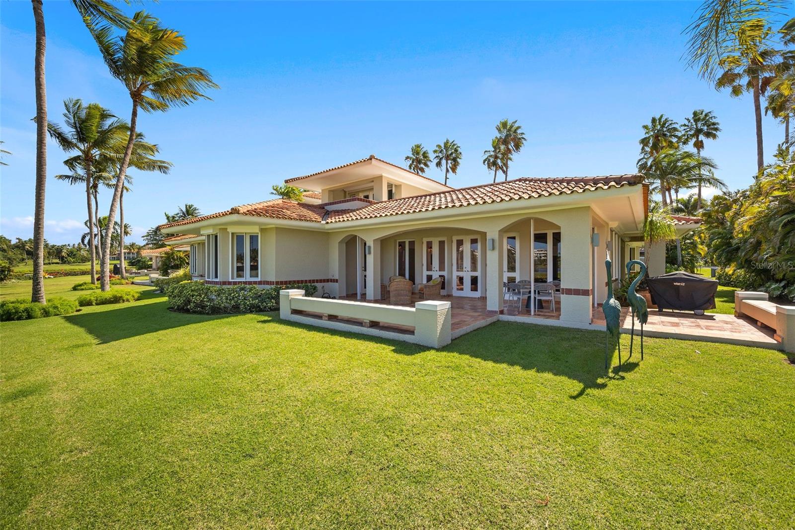 THE GREENS VILLAS AT DORADO BEACH - Residential
